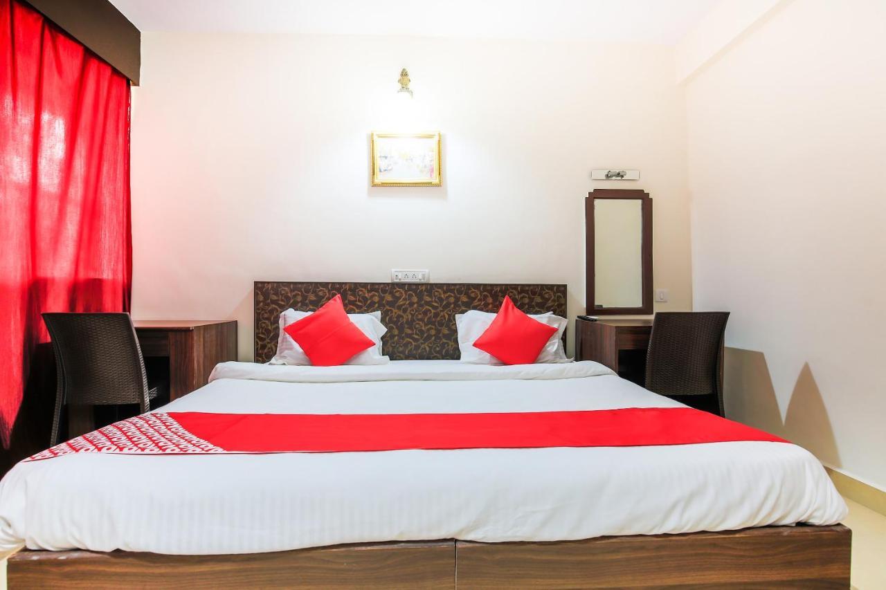 Oyo 18794 Hotel Colva Plaza Ngoại thất bức ảnh