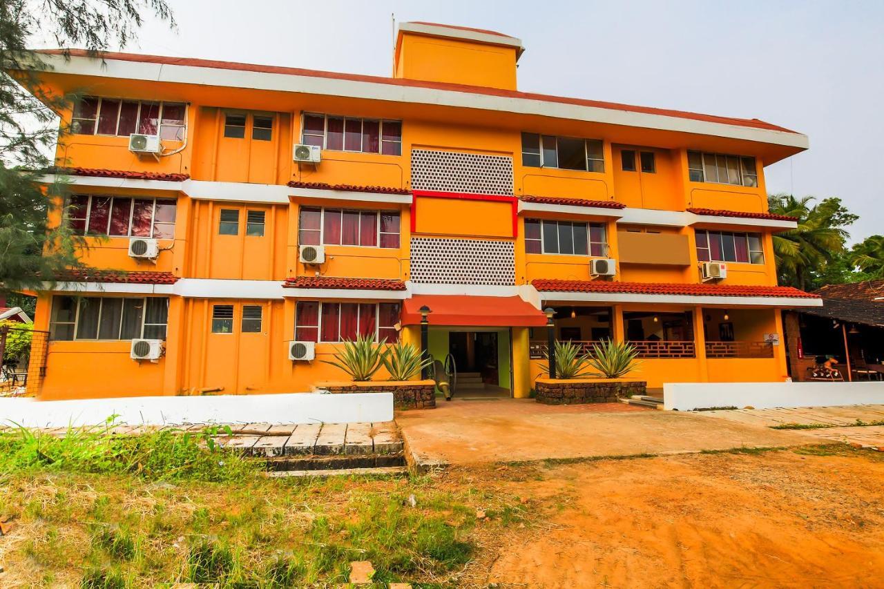 Oyo 18794 Hotel Colva Plaza Ngoại thất bức ảnh