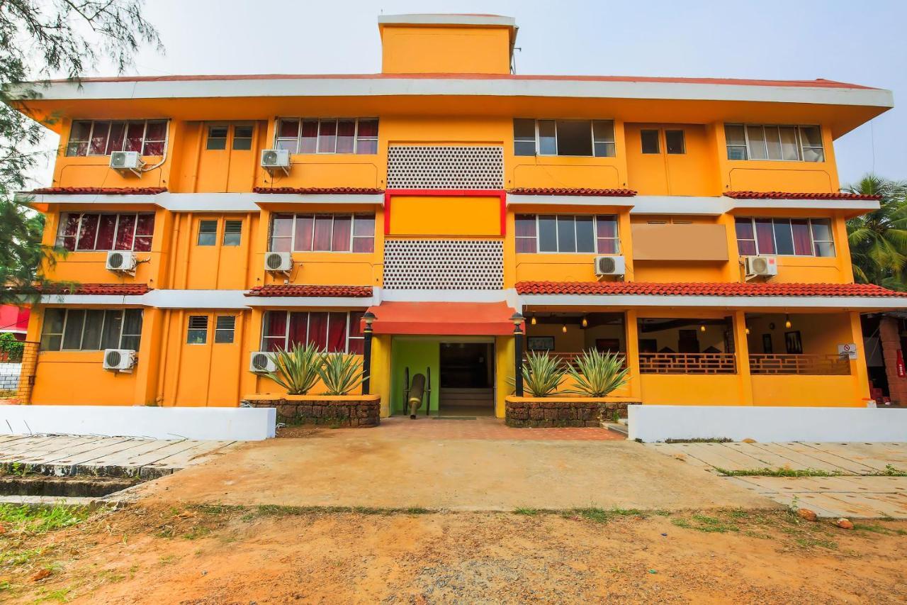 Oyo 18794 Hotel Colva Plaza Ngoại thất bức ảnh